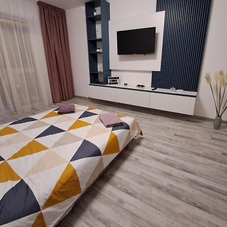 Happy Rental Apartments 2 Craiova Luaran gambar