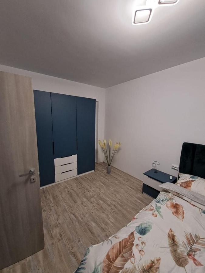 Happy Rental Apartments 2 Craiova Luaran gambar